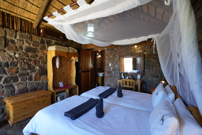 Picture of twin room at Canyon Lodge Accommodation in Fish River Canyon Namibia