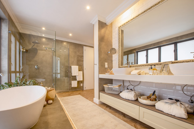 Picture of luxurious main bathroom of The Weinberg Urban Pod Accommodation at Windhoek in Namibia
